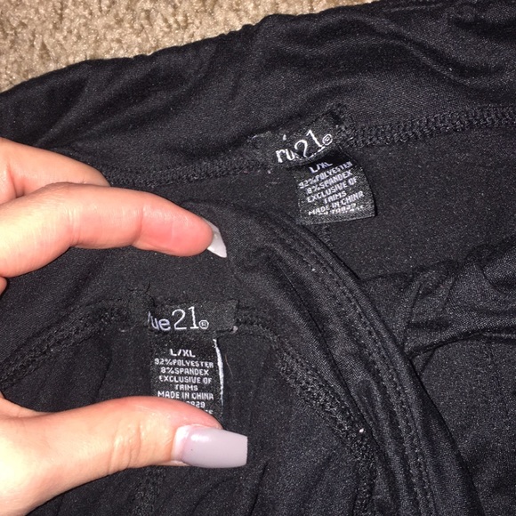 2 pairs of RUE 21 black leggings - Picture 2 of 3